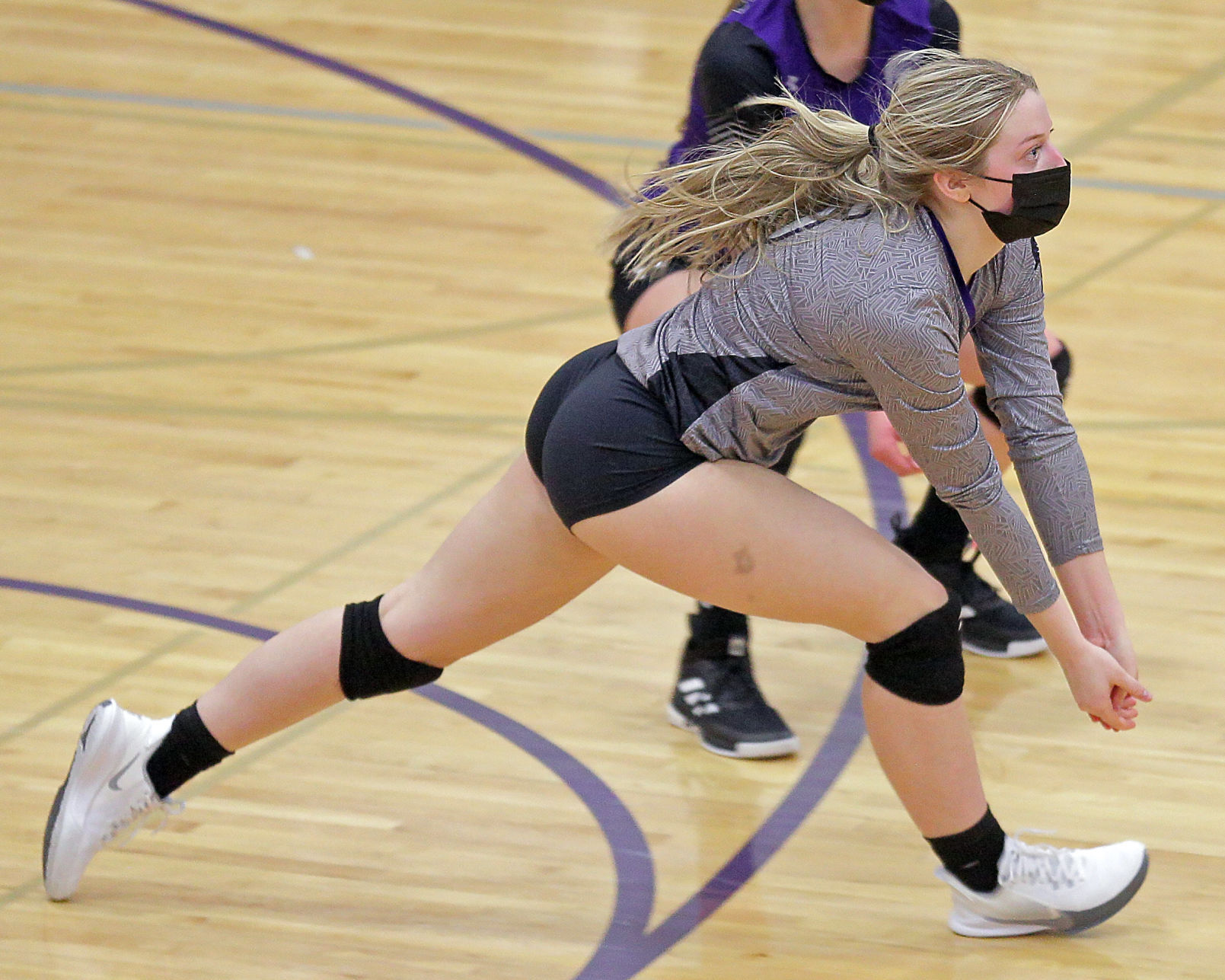 Fallon at Spring Creek Volleyball 25.jpg
